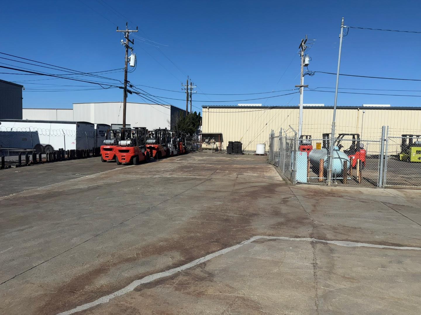 Detail Gallery Image 33 of 50 For 1360 Burton Ave #1360 1366,  Salinas,  CA 93901 - – Beds | – Baths