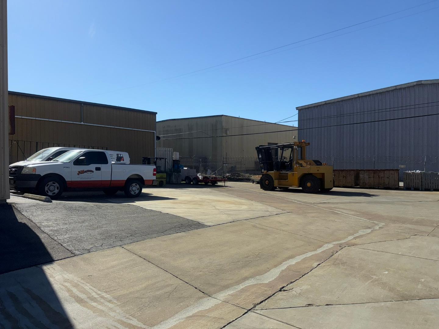 Detail Gallery Image 34 of 50 For 1360 Burton Ave #1360 1366,  Salinas,  CA 93901 - – Beds | – Baths