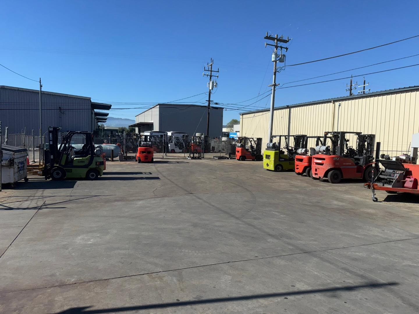 Detail Gallery Image 37 of 50 For 1360 Burton Ave #1360 1366,  Salinas,  CA 93901 - – Beds | – Baths