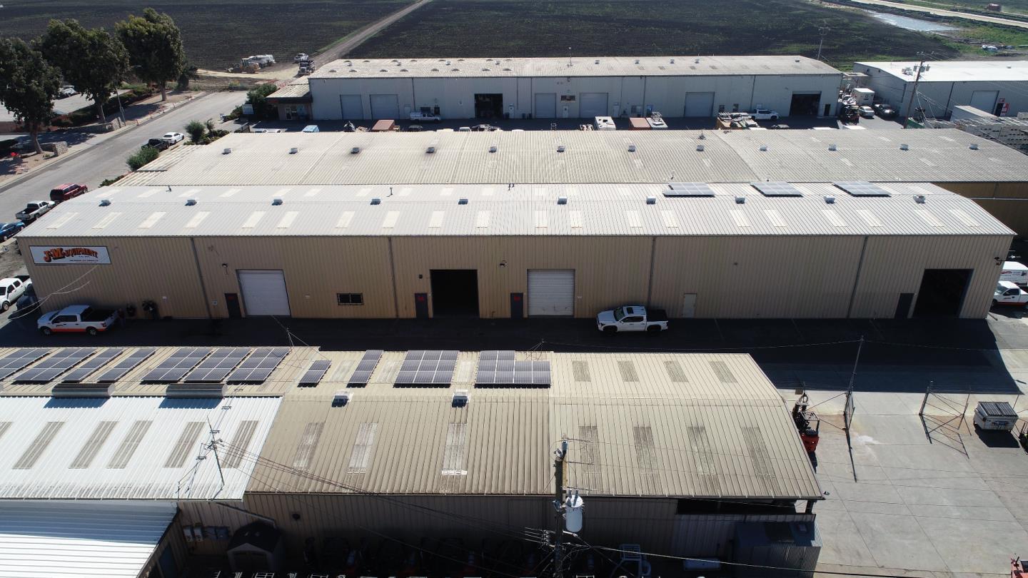 Detail Gallery Image 4 of 50 For 1360 Burton Ave #1360 1366,  Salinas,  CA 93901 - – Beds | – Baths