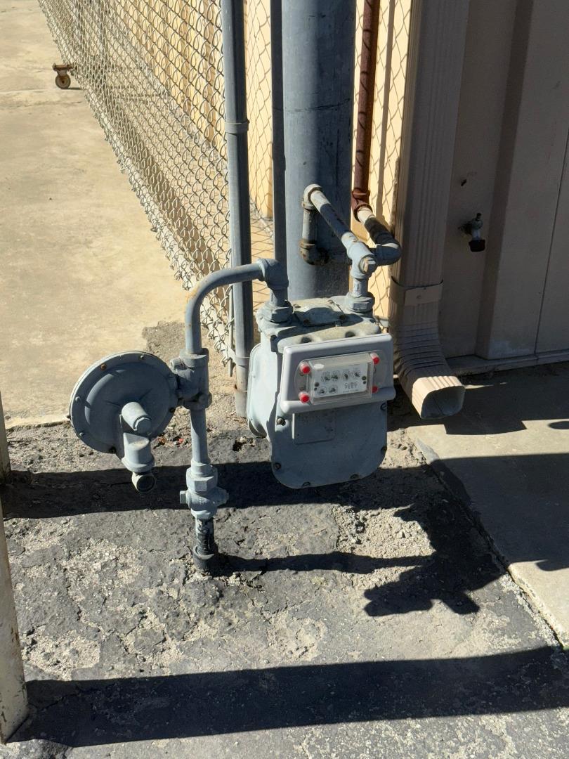 Detail Gallery Image 40 of 50 For 1360 Burton Ave #1360 1366,  Salinas,  CA 93901 - – Beds | – Baths