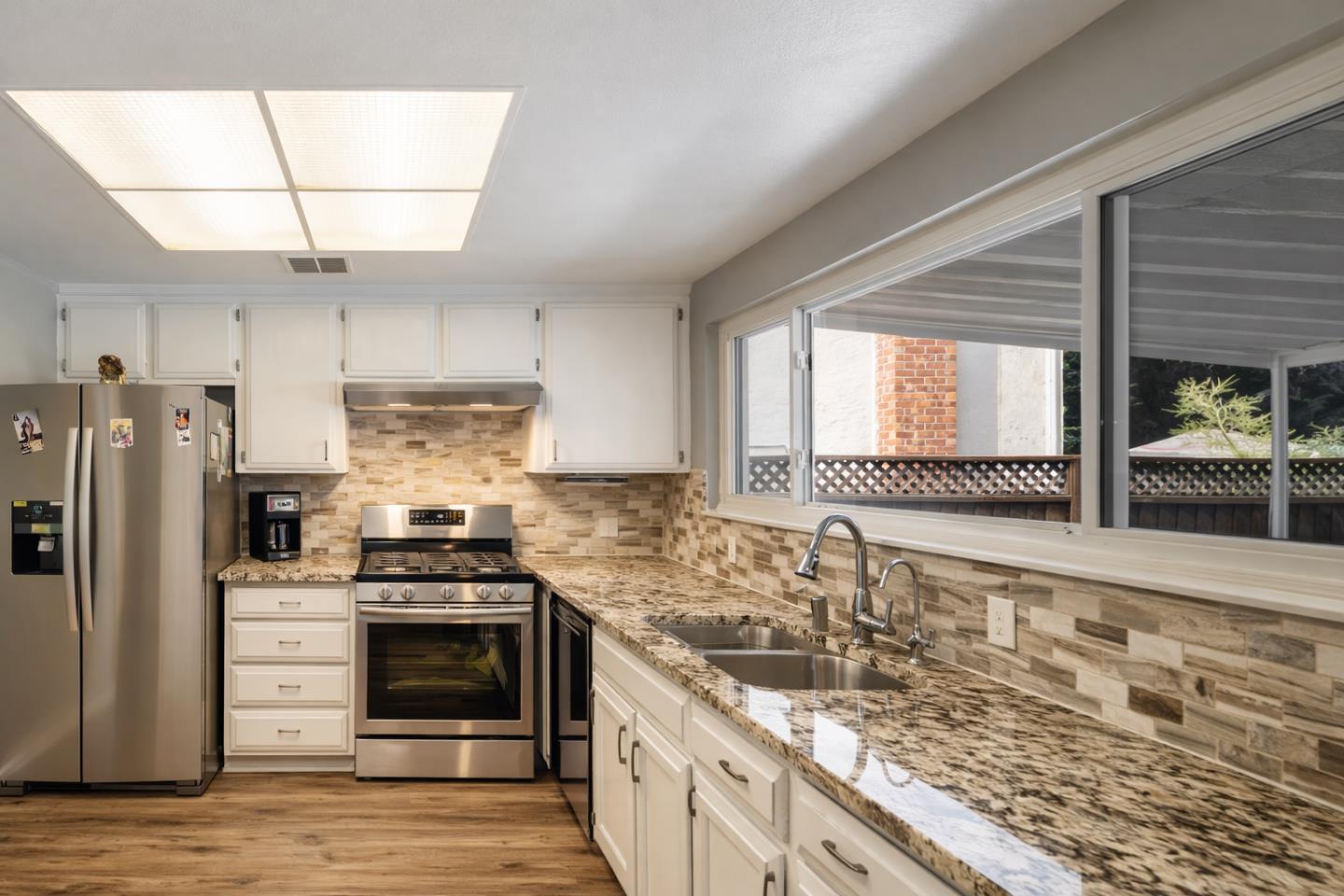 Detail Gallery Image 2 of 20 For 5816 Embee Dr, San Jose,  CA 95123 - 4 Beds | 2 Baths