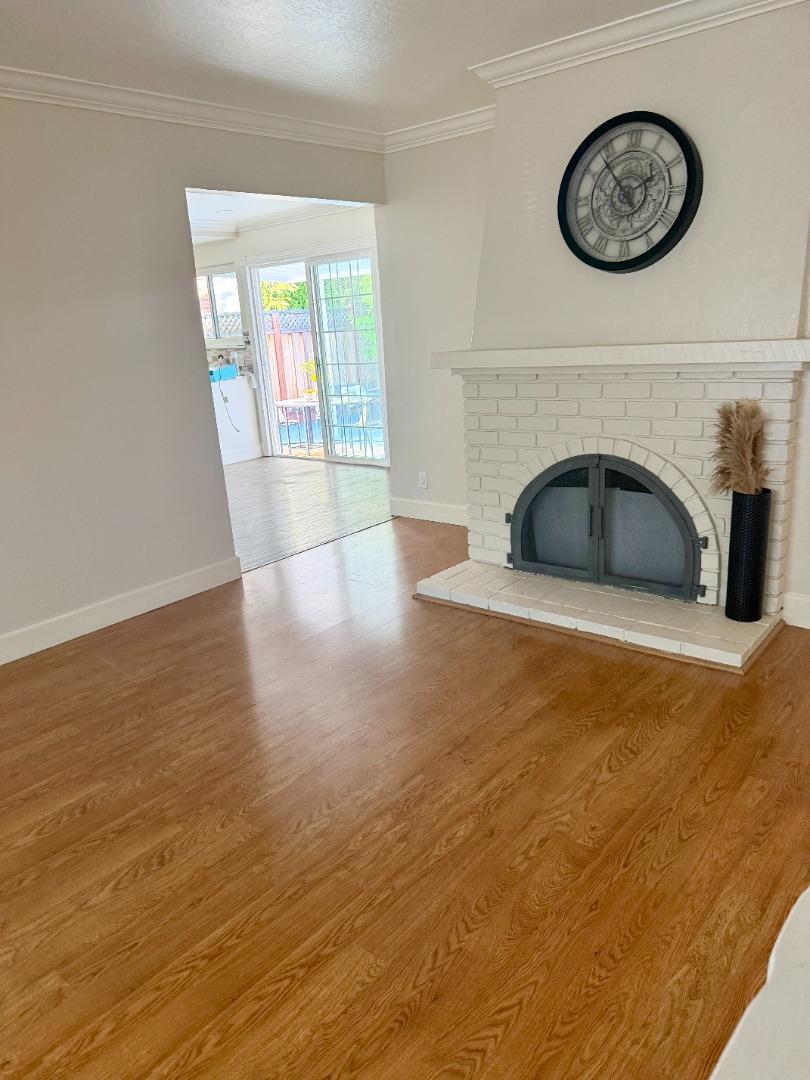 Detail Gallery Image 6 of 20 For 5816 Embee Dr, San Jose,  CA 95123 - 4 Beds | 2 Baths