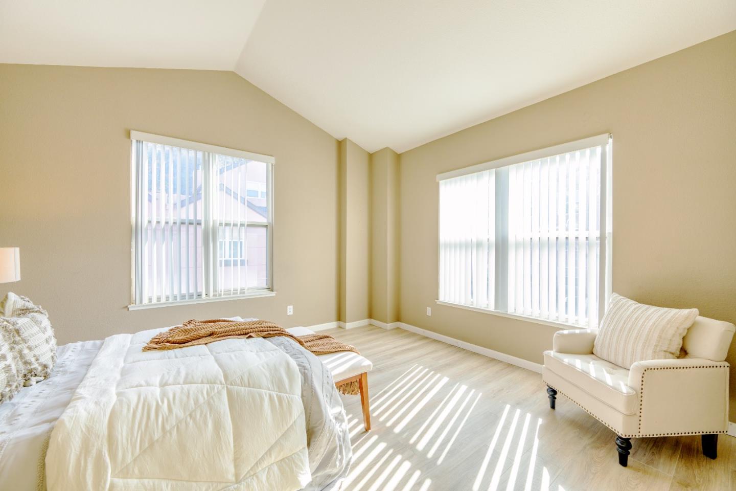 Detail Gallery Image 19 of 21 For 103 Stoneridge Ln #2210,  San Francisco,  CA 94134 - 3 Beds | 2 Baths