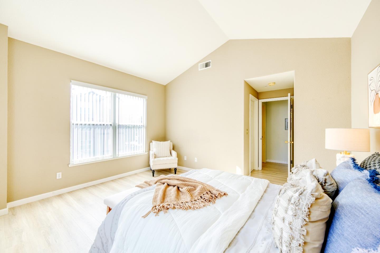 Detail Gallery Image 23 of 55 For 103 Stoneridge Ln #2210,  San Francisco,  CA 94134 - 3 Beds | 2 Baths