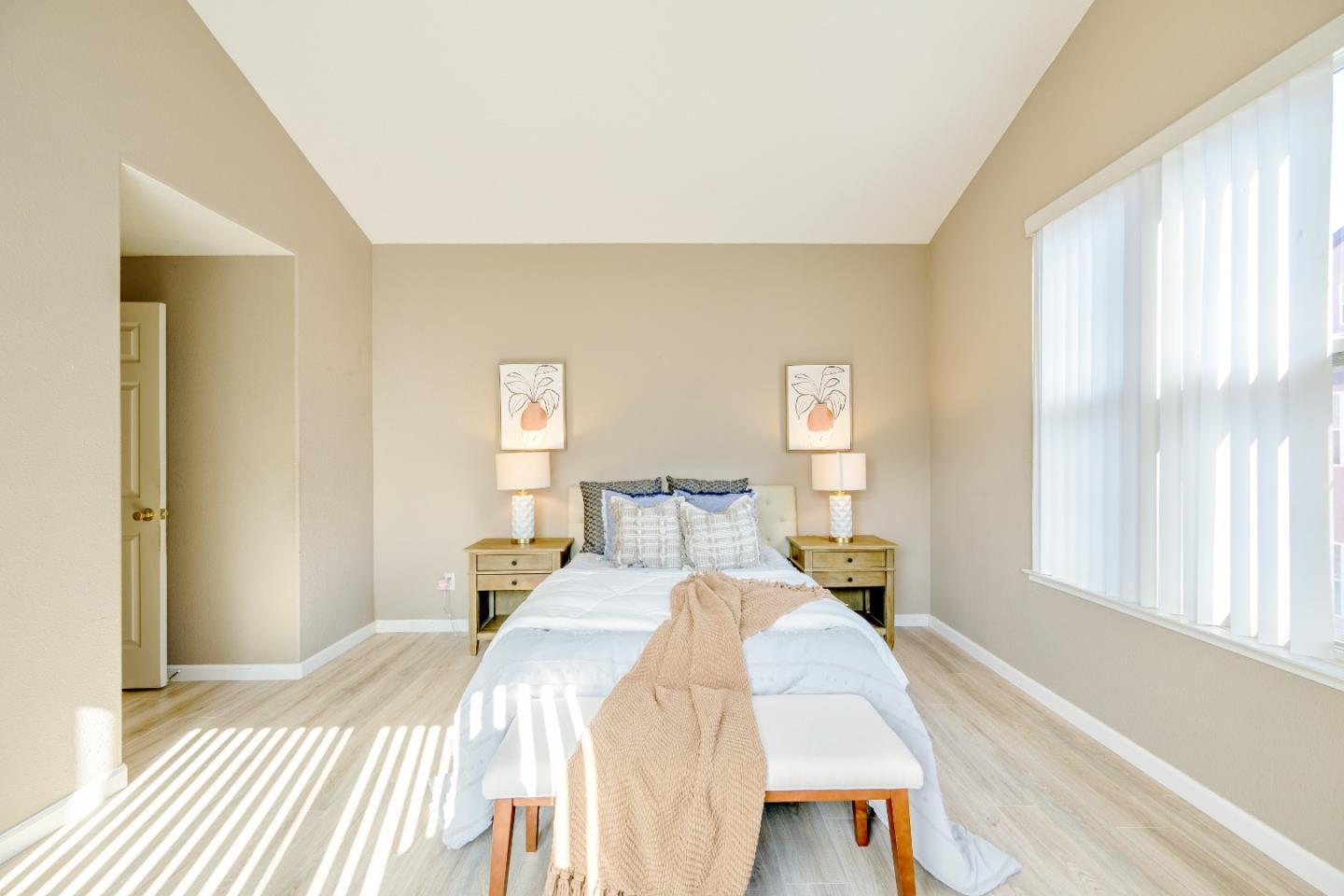 Detail Gallery Image 24 of 55 For 103 Stoneridge Ln #2210,  San Francisco,  CA 94134 - 3 Beds | 2 Baths