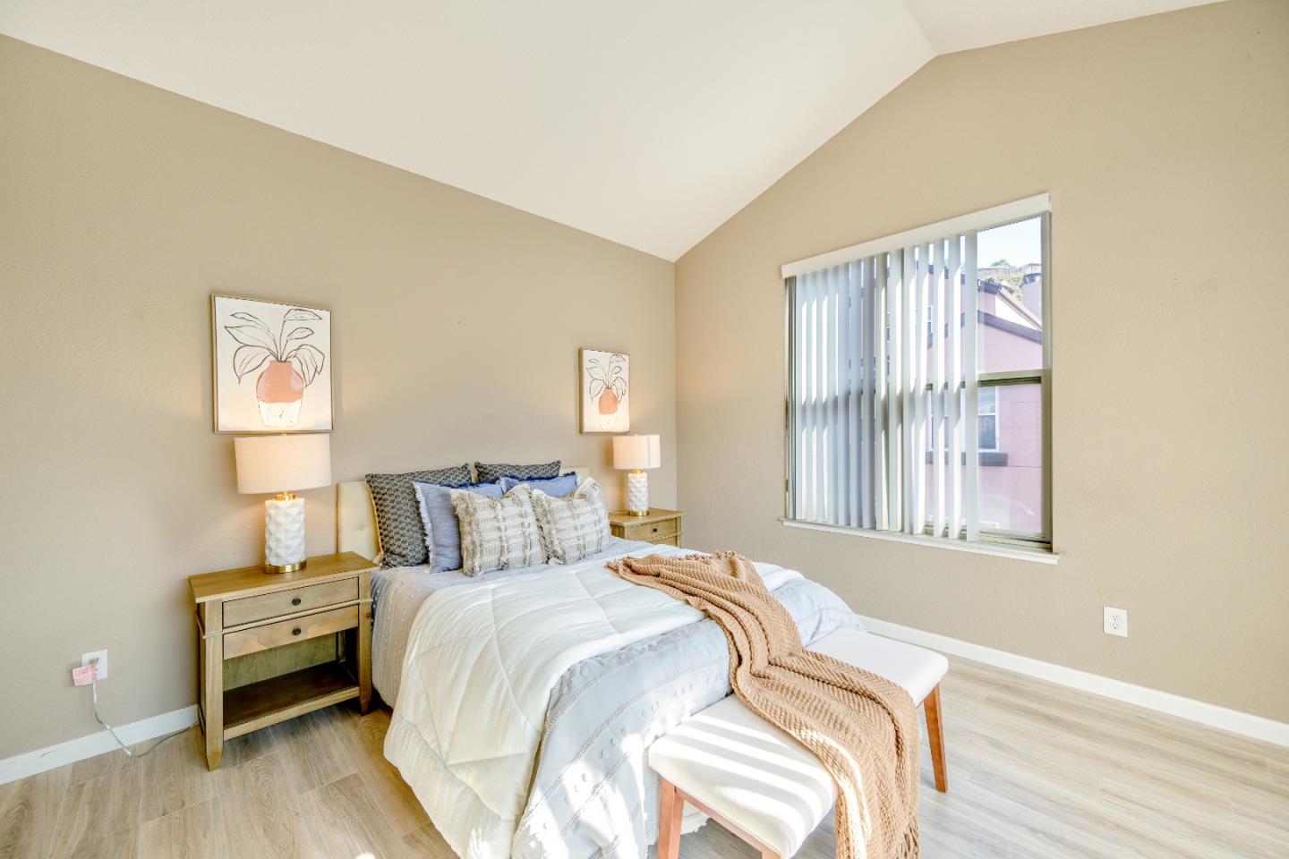 Detail Gallery Image 25 of 55 For 103 Stoneridge Ln #2210,  San Francisco,  CA 94134 - 3 Beds | 2 Baths