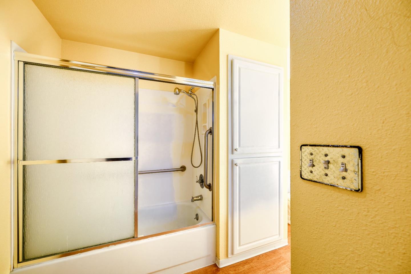 Detail Gallery Image 30 of 55 For 103 Stoneridge Ln #2210,  San Francisco,  CA 94134 - 3 Beds | 2 Baths