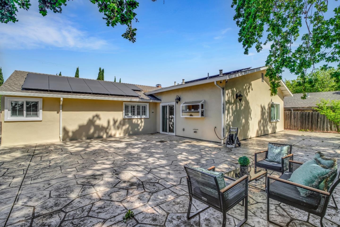 Detail Gallery Image 21 of 23 For 227 Cleopatra Dr, Pleasant Hill,  CA 94523 - 4 Beds | 2/1 Baths