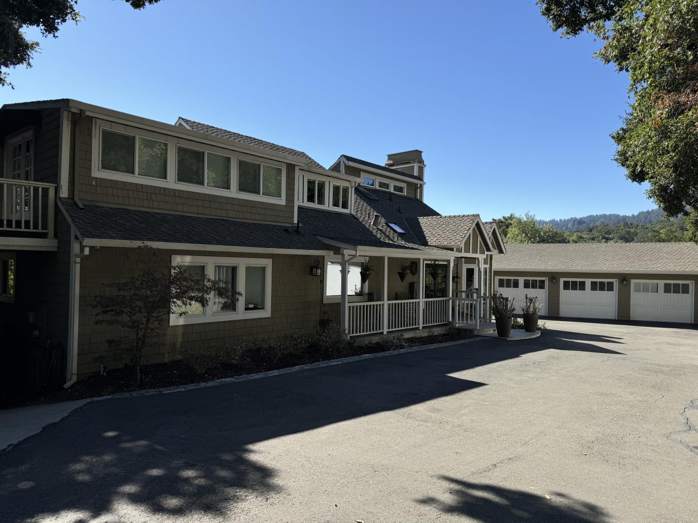 Detail Gallery Image 2 of 2 For 18300 Lakeview Ct, Los Gatos,  CA 95033 - 5 Beds | 4/1 Baths