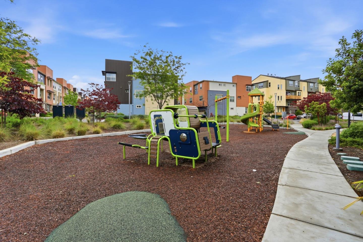 Detail Gallery Image 24 of 25 For 1958 Galileo Ln, San Jose,  CA 95133 - 3 Beds | 3 Baths