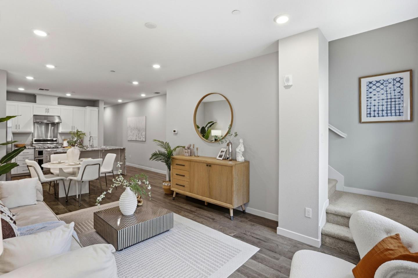 Detail Gallery Image 6 of 25 For 1958 Galileo Ln, San Jose,  CA 95133 - 3 Beds | 3 Baths