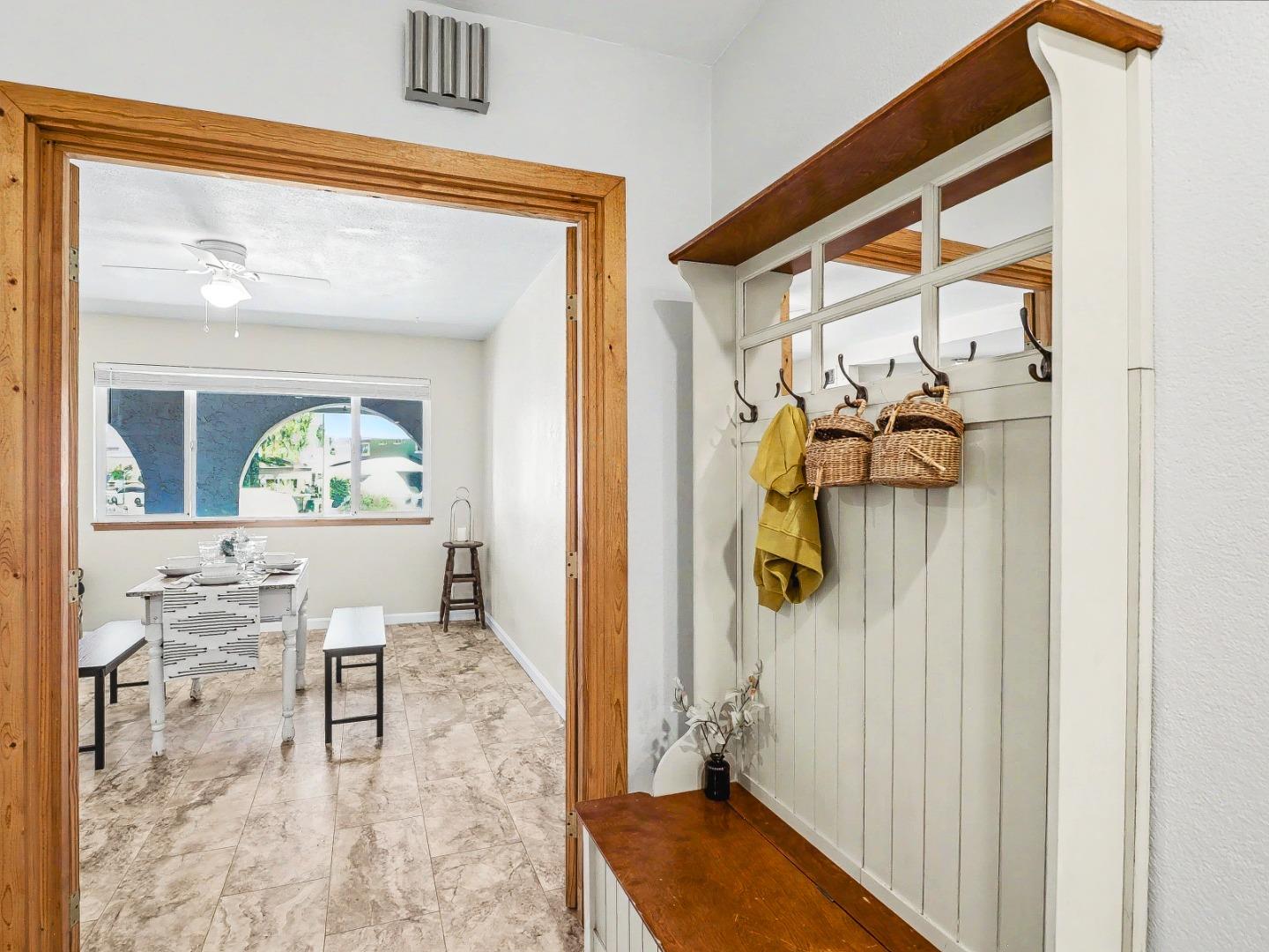 Detail Gallery Image 9 of 31 For 6455 Kensington Pl, Gilroy,  CA 95020 - 4 Beds | 2 Baths