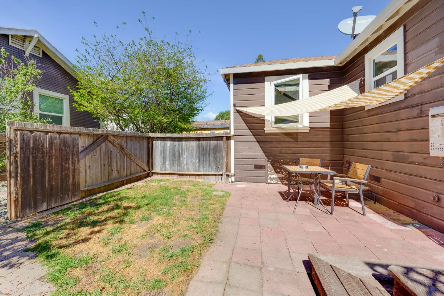 Detail Gallery Image 15 of 37 For 798 Hudson St, Redwood City,  CA 94061 - 2 Beds | 2 Baths
