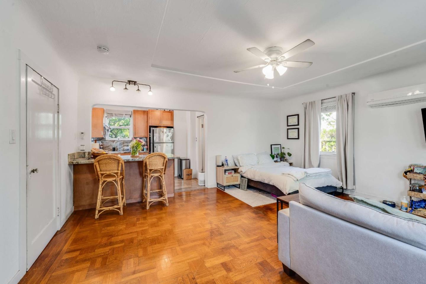 Detail Gallery Image 22 of 37 For 798 Hudson St, Redwood City,  CA 94061 - 2 Beds | 2 Baths