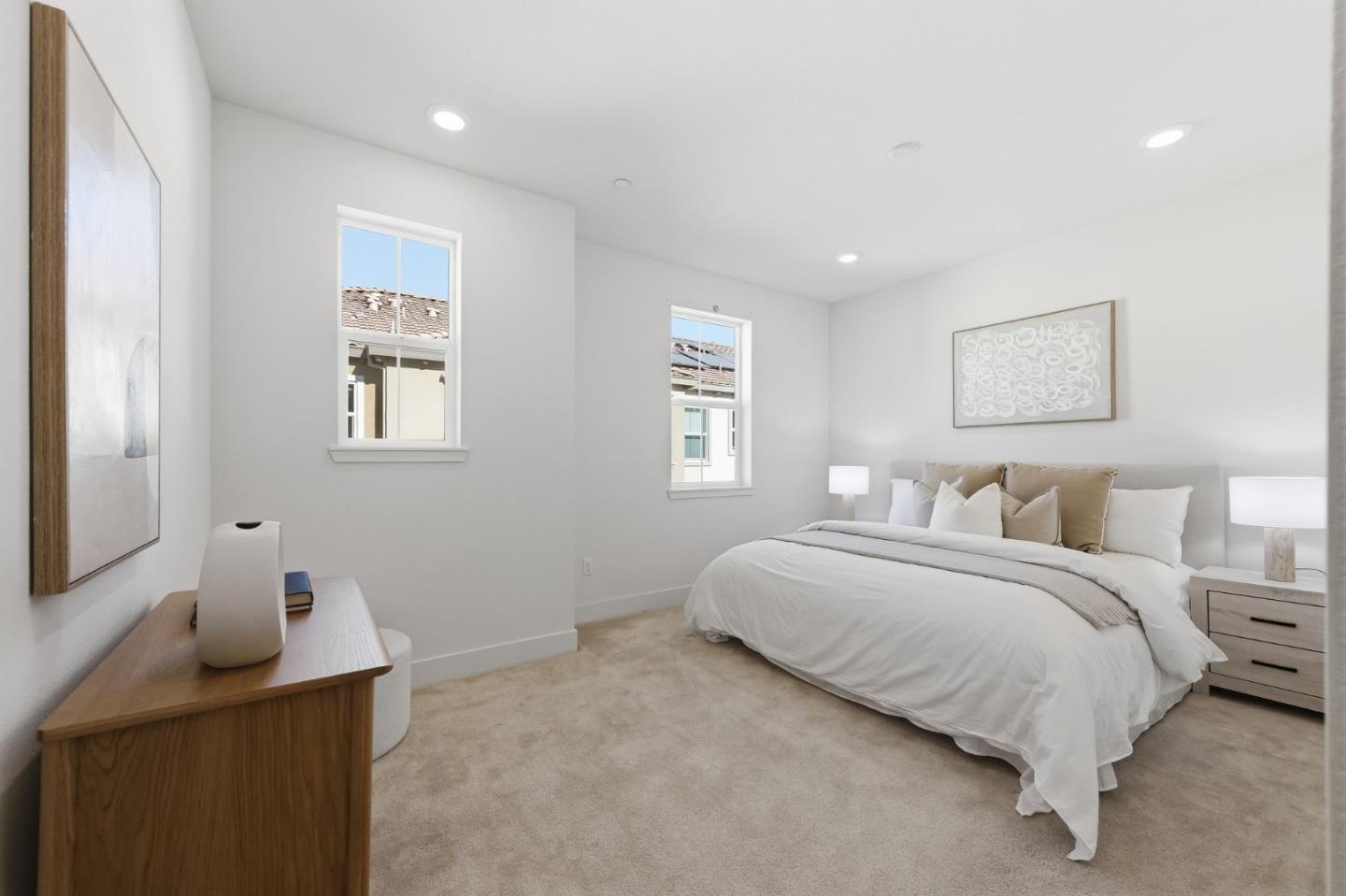 Detail Gallery Image 12 of 21 For 692 Amalfi Loop, Milpitas,  CA 95035 - 3 Beds | 3 Baths