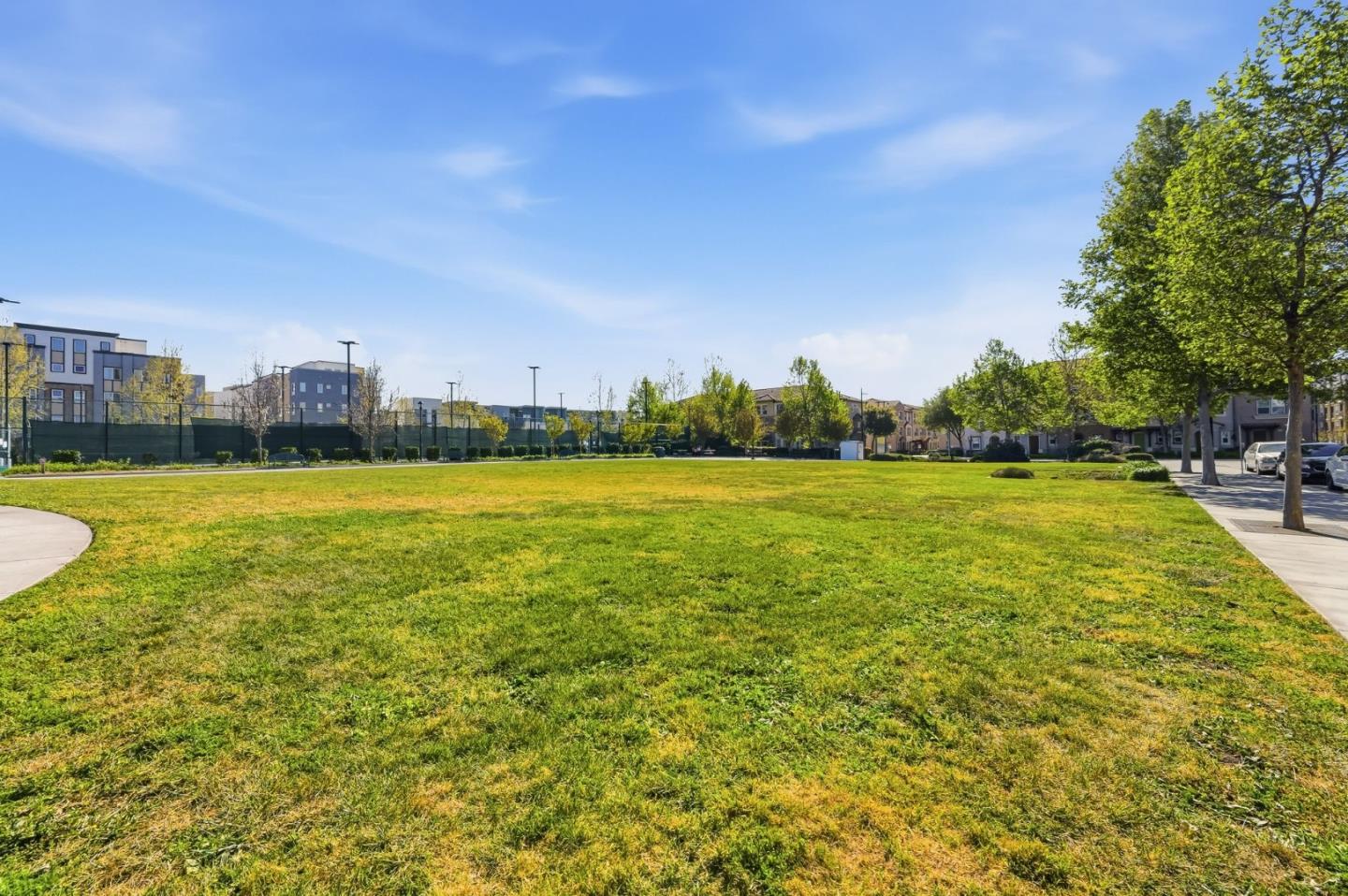 Detail Gallery Image 19 of 21 For 692 Amalfi Loop, Milpitas,  CA 95035 - 3 Beds | 3 Baths