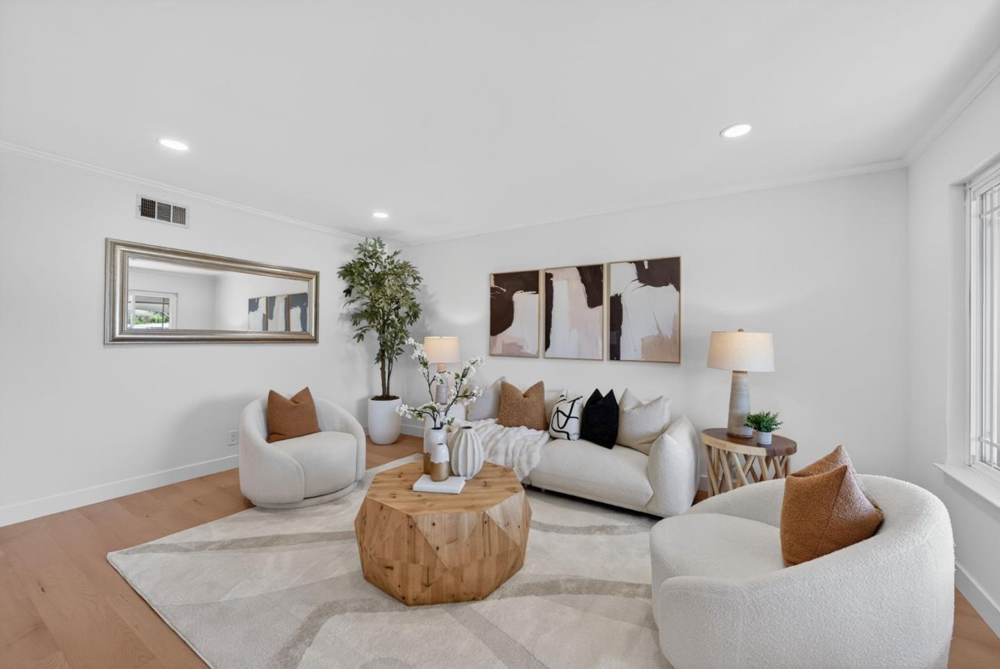 Detail Gallery Image 3 of 37 For 619 Pima Dr, San Jose,  CA 95123 - 3 Beds | 2 Baths