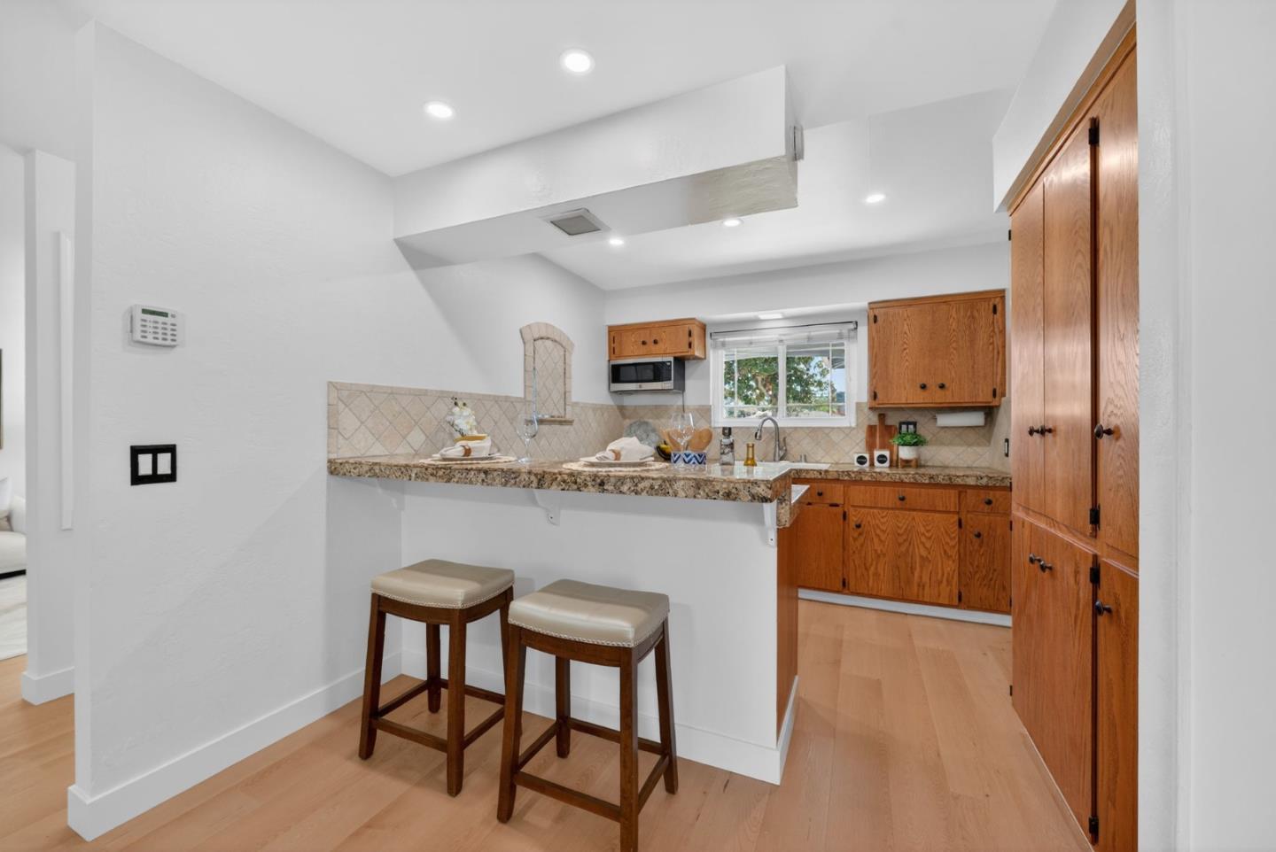 Detail Gallery Image 9 of 37 For 619 Pima Dr, San Jose,  CA 95123 - 3 Beds | 2 Baths