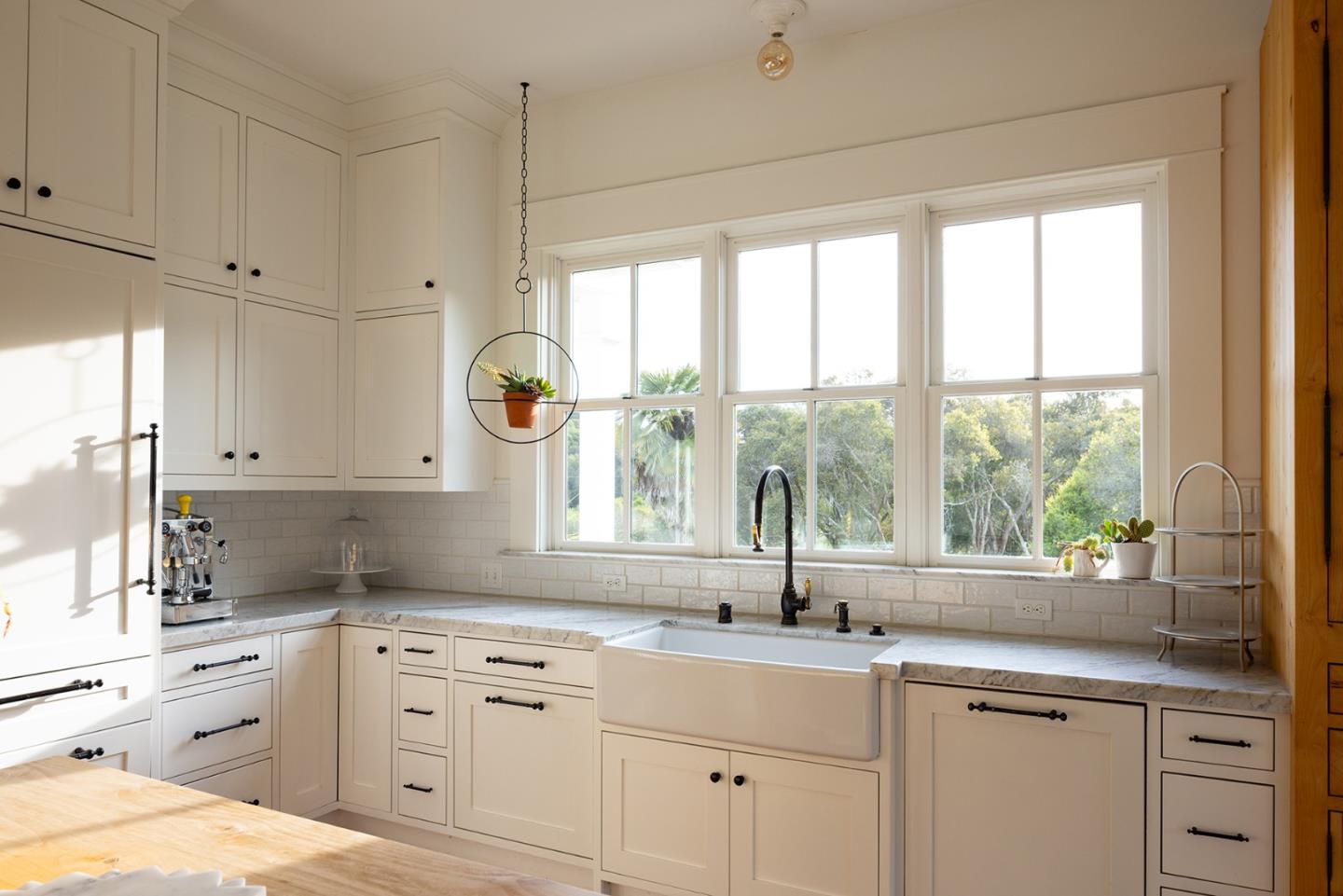 Detail Gallery Image 14 of 50 For 365 Race Horse Ln, Watsonville,  CA 95076 - 4 Beds | 3 Baths