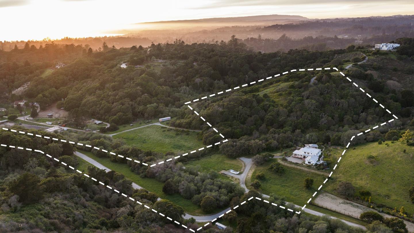 Detail Gallery Image 2 of 50 For 365 Race Horse Ln, Watsonville,  CA 95076 - 4 Beds | 3 Baths