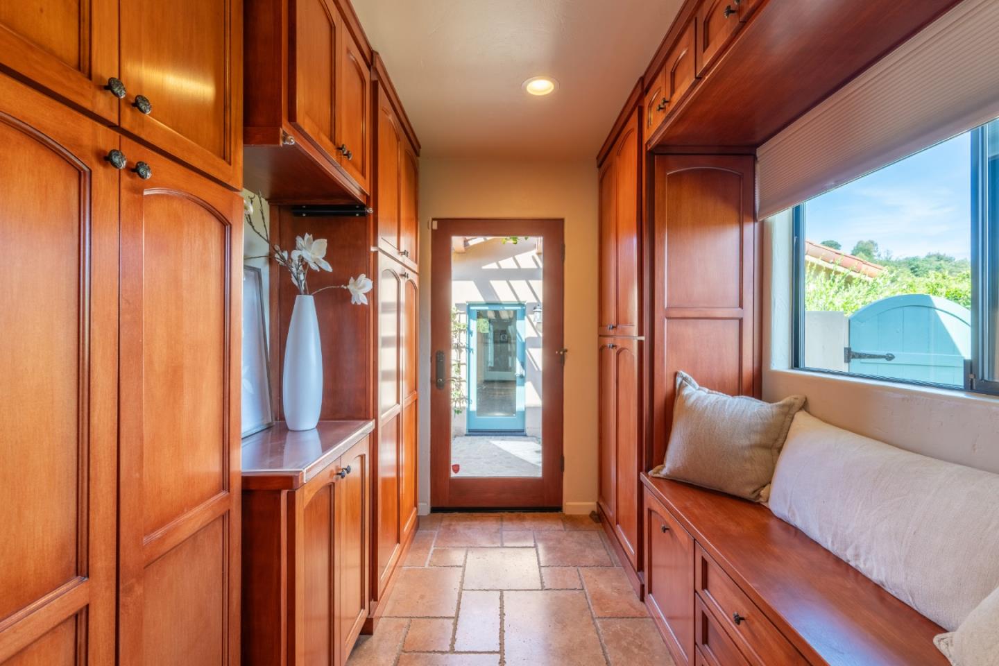 Detail Gallery Image 20 of 48 For 15475 via Los Tulares, Carmel Valley,  CA 93924 - 3 Beds | 3 Baths