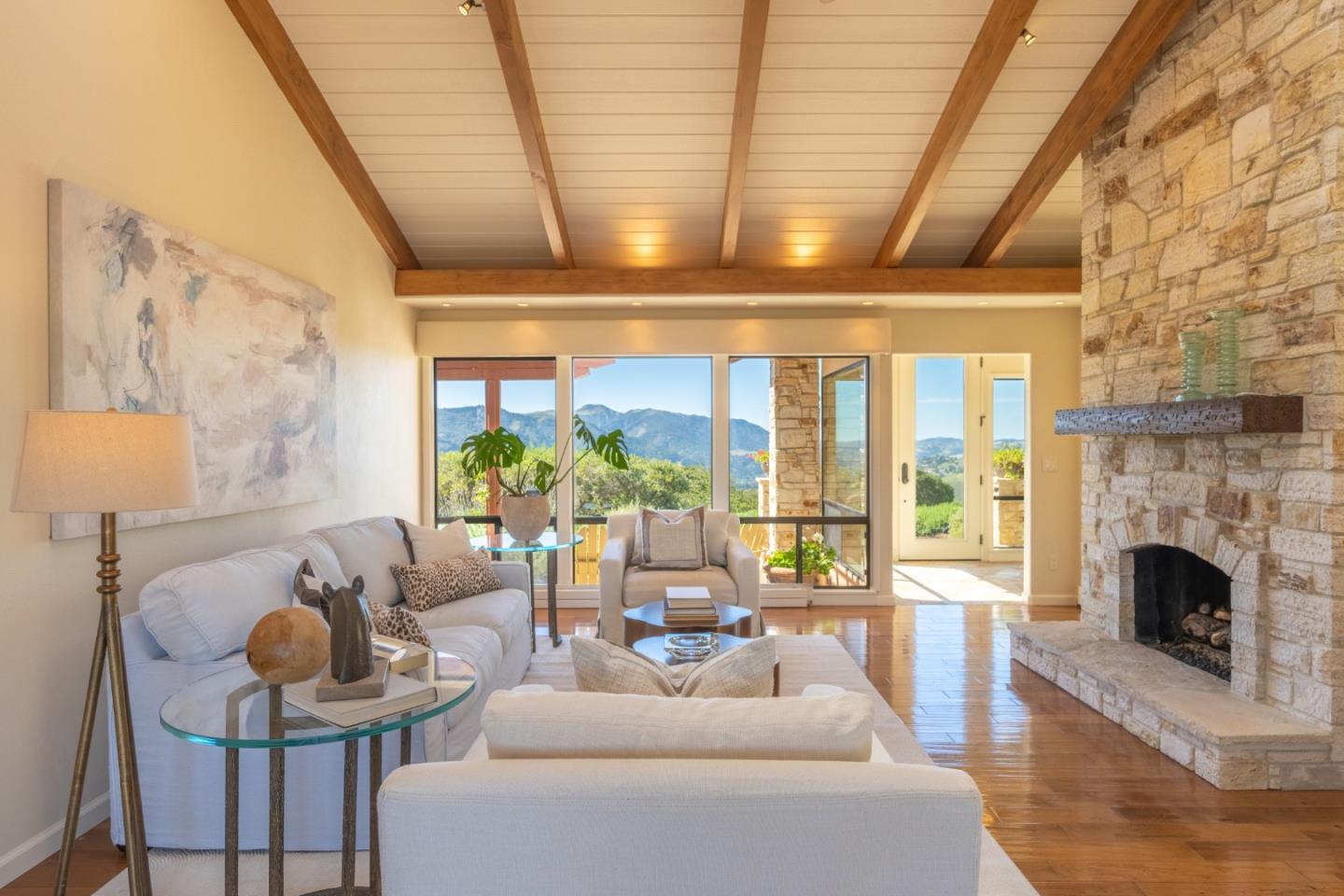 Detail Gallery Image 4 of 48 For 15475 via Los Tulares, Carmel Valley,  CA 93924 - 3 Beds | 3 Baths