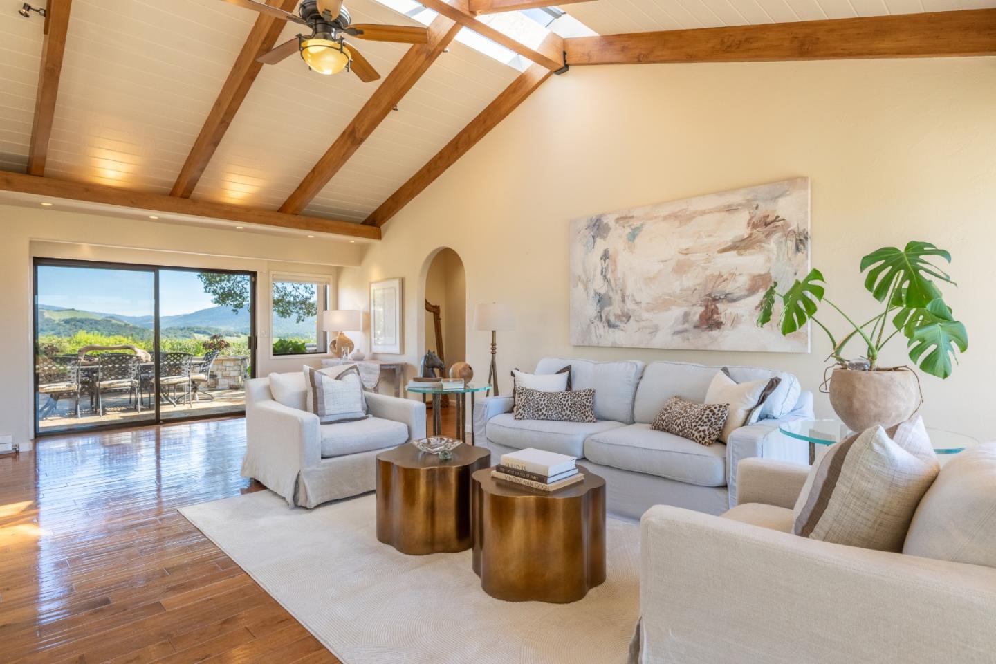 Detail Gallery Image 5 of 48 For 15475 via Los Tulares, Carmel Valley,  CA 93924 - 3 Beds | 3 Baths