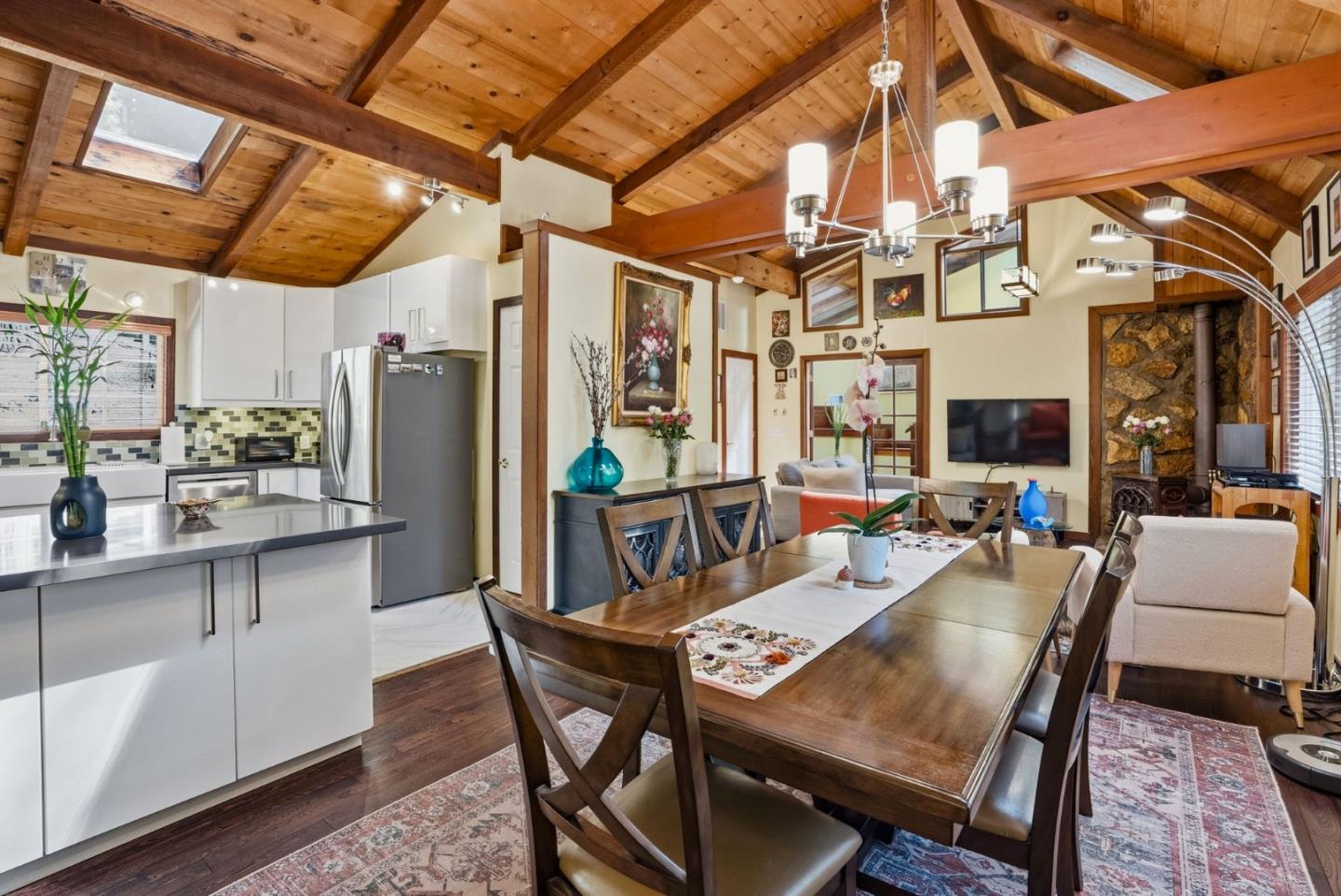 Detail Gallery Image 13 of 75 For 14161 Old Japanese Rd, Los Gatos,  CA 95033 - 3 Beds | 2/1 Baths