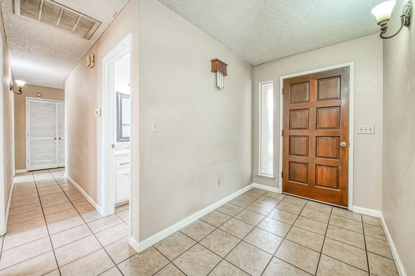 Detail Gallery Image 17 of 40 For 4355 W Shields Ave, Fresno,  CA 93722 - 3 Beds | 2 Baths