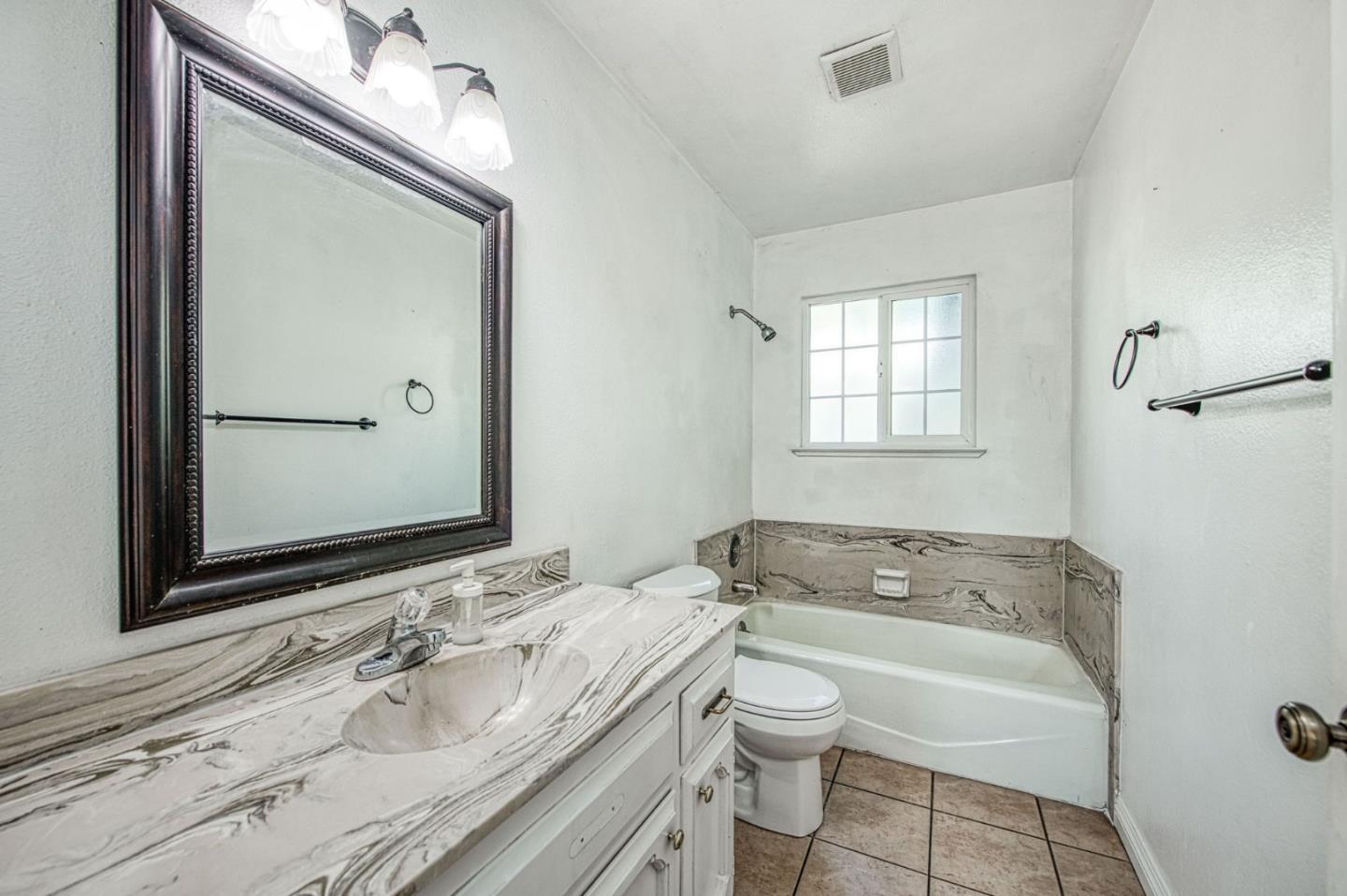 Detail Gallery Image 28 of 40 For 4355 W Shields Ave, Fresno,  CA 93722 - 3 Beds | 2 Baths