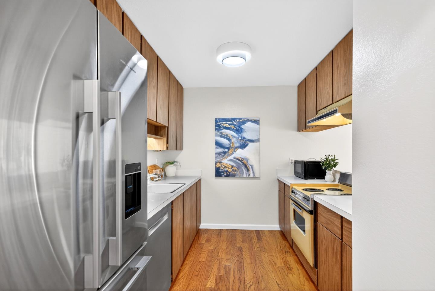 Detail Gallery Image 9 of 25 For 125 Connemara Way #130,  Sunnyvale,  CA 94087 - 2 Beds | 1/1 Baths