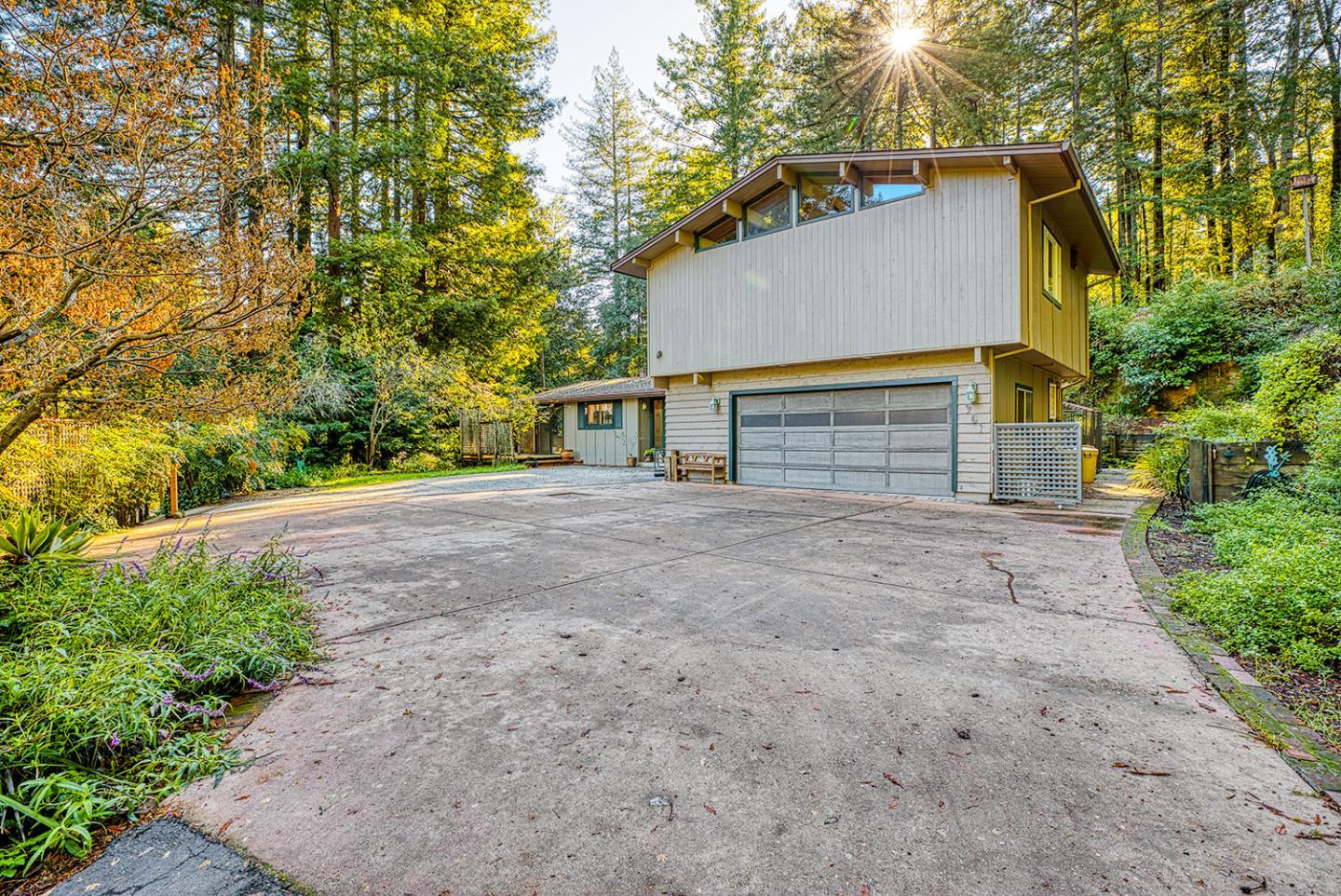 Detail Gallery Image 6 of 36 For 951 Jenny Way, Felton,  CA 95018 - 3 Beds | 3 Baths