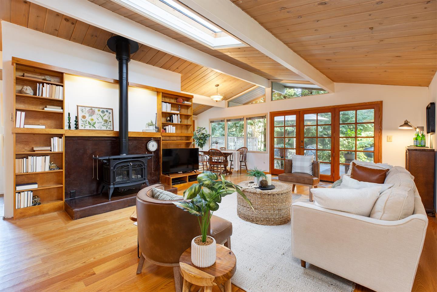 Detail Gallery Image 9 of 36 For 951 Jenny Way, Felton,  CA 95018 - 3 Beds | 3 Baths