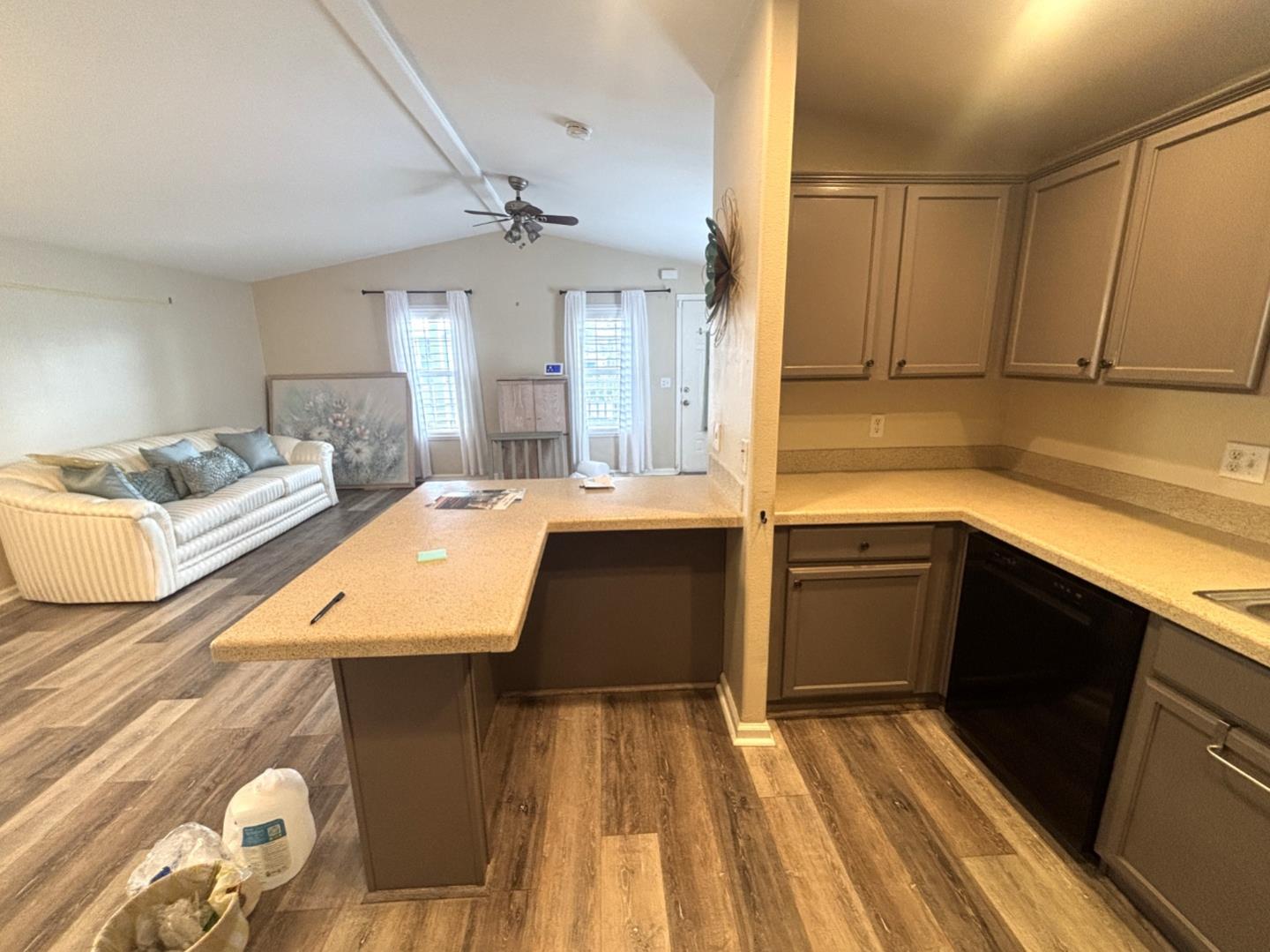 Detail Gallery Image 3 of 29 For 290 Sunny Hills Dr #290,  Rancho Cordova,  CA 95670 - 2 Beds | 2 Baths