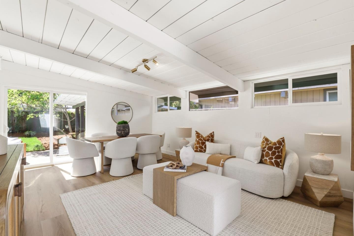 Detail Gallery Image 4 of 32 For 4134 Wilkie Way, Palo Alto,  CA 94306 - 3 Beds | 2 Baths