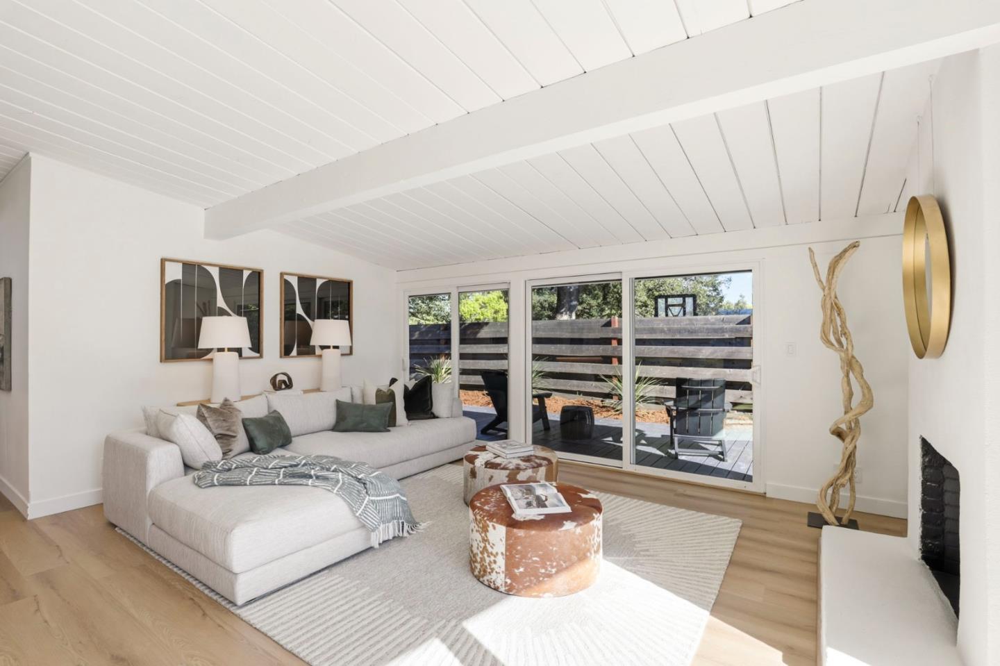 Detail Gallery Image 6 of 32 For 4134 Wilkie Way, Palo Alto,  CA 94306 - 3 Beds | 2 Baths