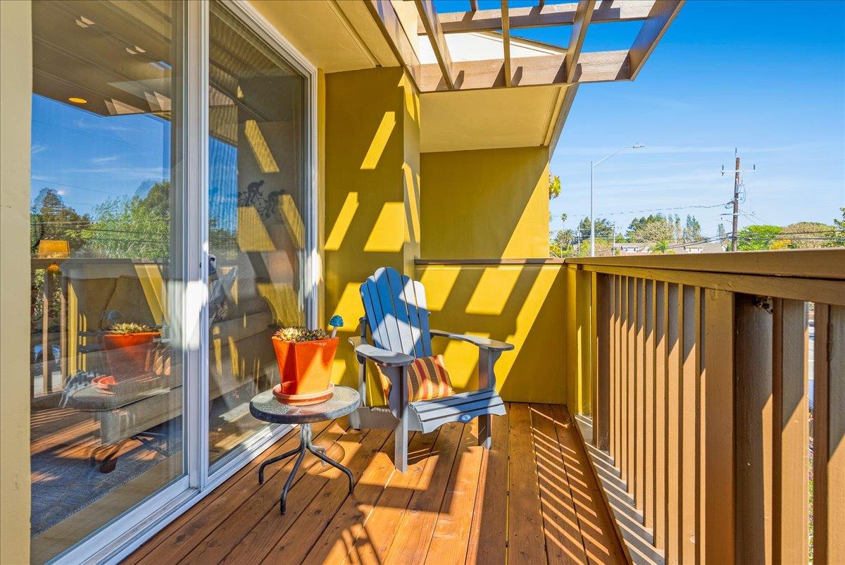 Detail Gallery Image 19 of 42 For 117 Gault St #B,  Santa Cruz,  CA 95062 - 2 Beds | 2 Baths