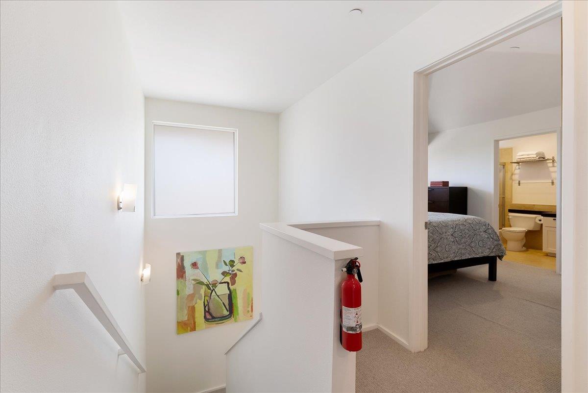 Detail Gallery Image 22 of 42 For 117 Gault St #B,  Santa Cruz,  CA 95062 - 2 Beds | 2 Baths