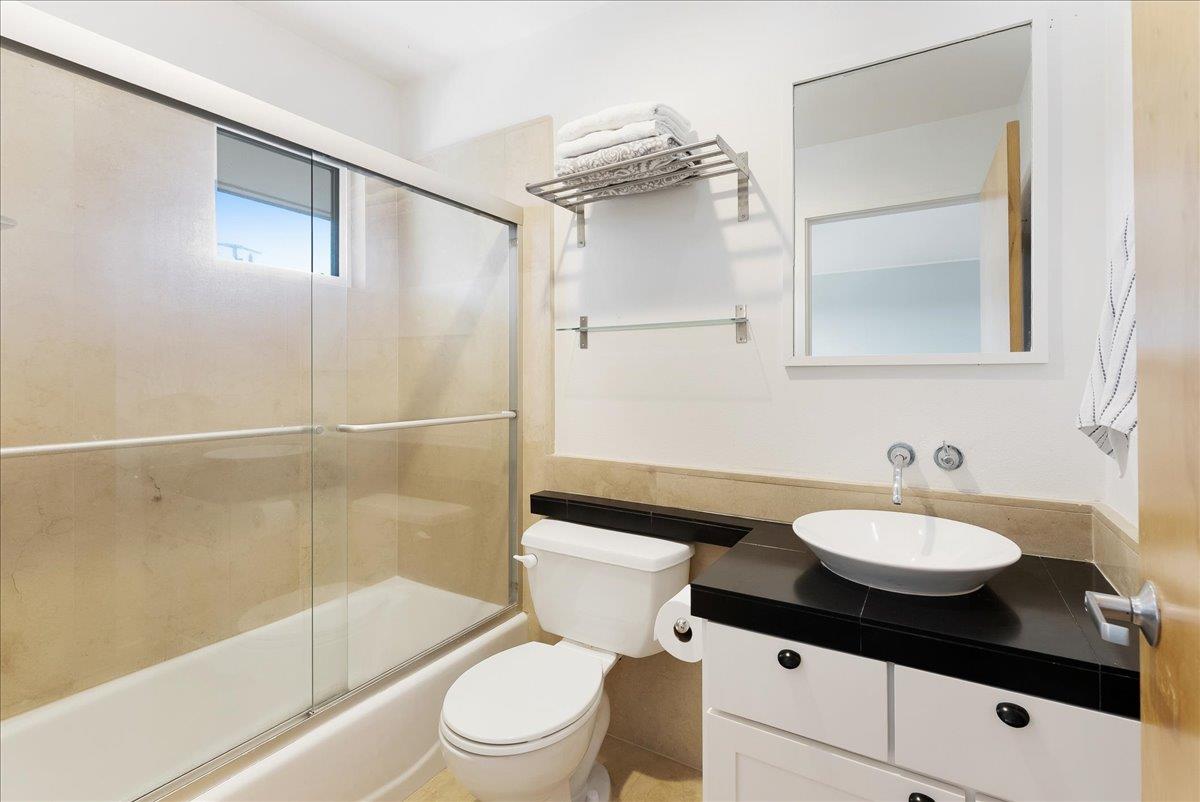 Detail Gallery Image 29 of 42 For 117 Gault St #B,  Santa Cruz,  CA 95062 - 2 Beds | 2 Baths