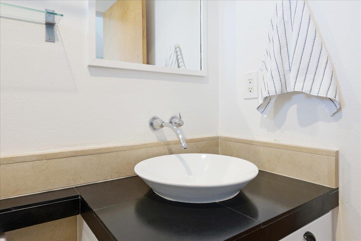 Detail Gallery Image 30 of 42 For 117 Gault St #B,  Santa Cruz,  CA 95062 - 2 Beds | 2 Baths