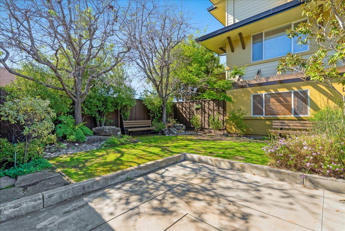 Detail Gallery Image 32 of 42 For 117 Gault St #B,  Santa Cruz,  CA 95062 - 2 Beds | 2 Baths