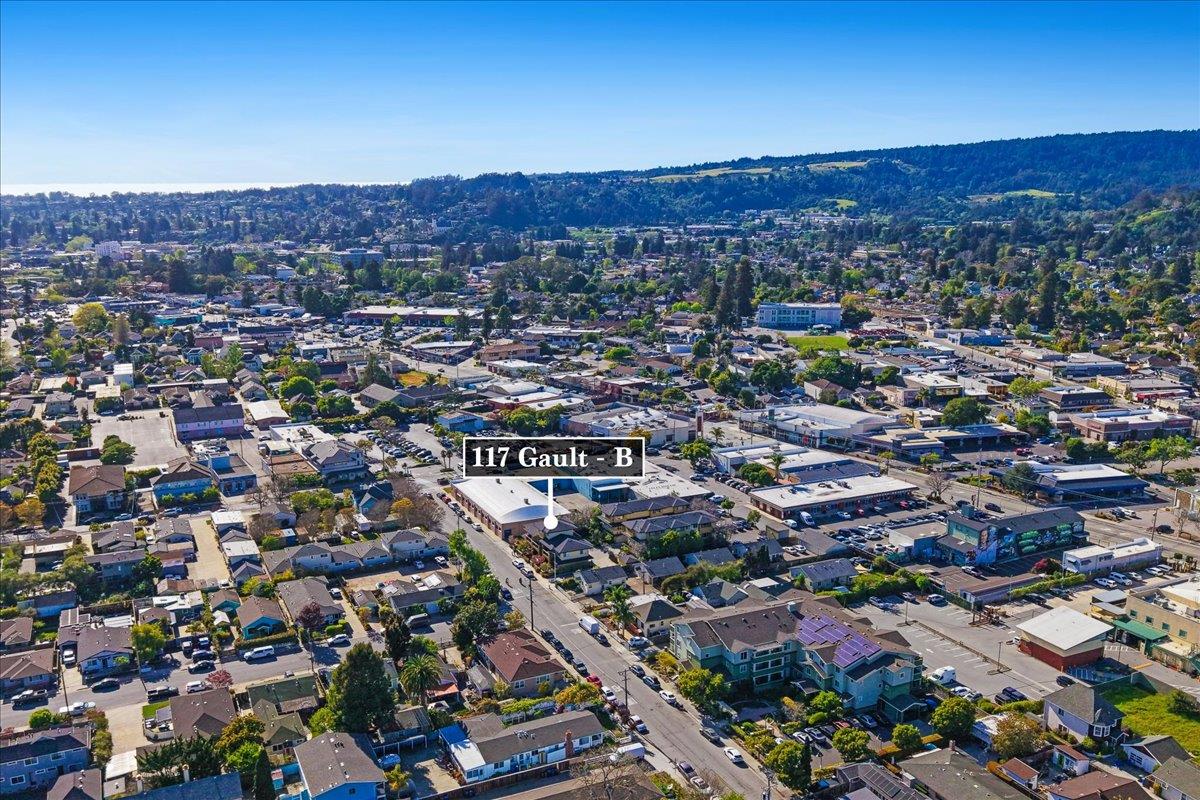 Detail Gallery Image 36 of 42 For 117 Gault St #B,  Santa Cruz,  CA 95062 - 2 Beds | 2 Baths