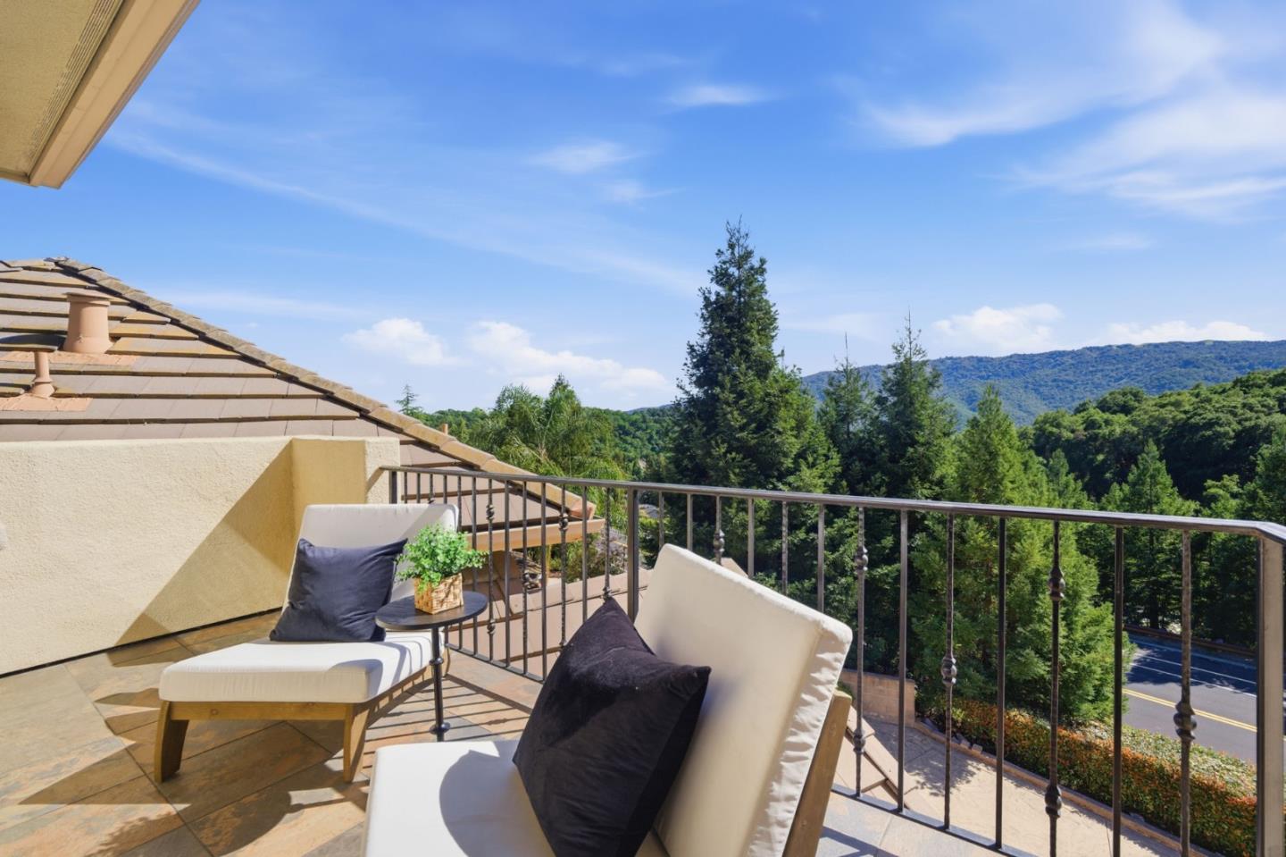 Detail Gallery Image 58 of 77 For 2075 Mantelli Dr, Gilroy,  CA 95020 - 6 Beds | 4 Baths