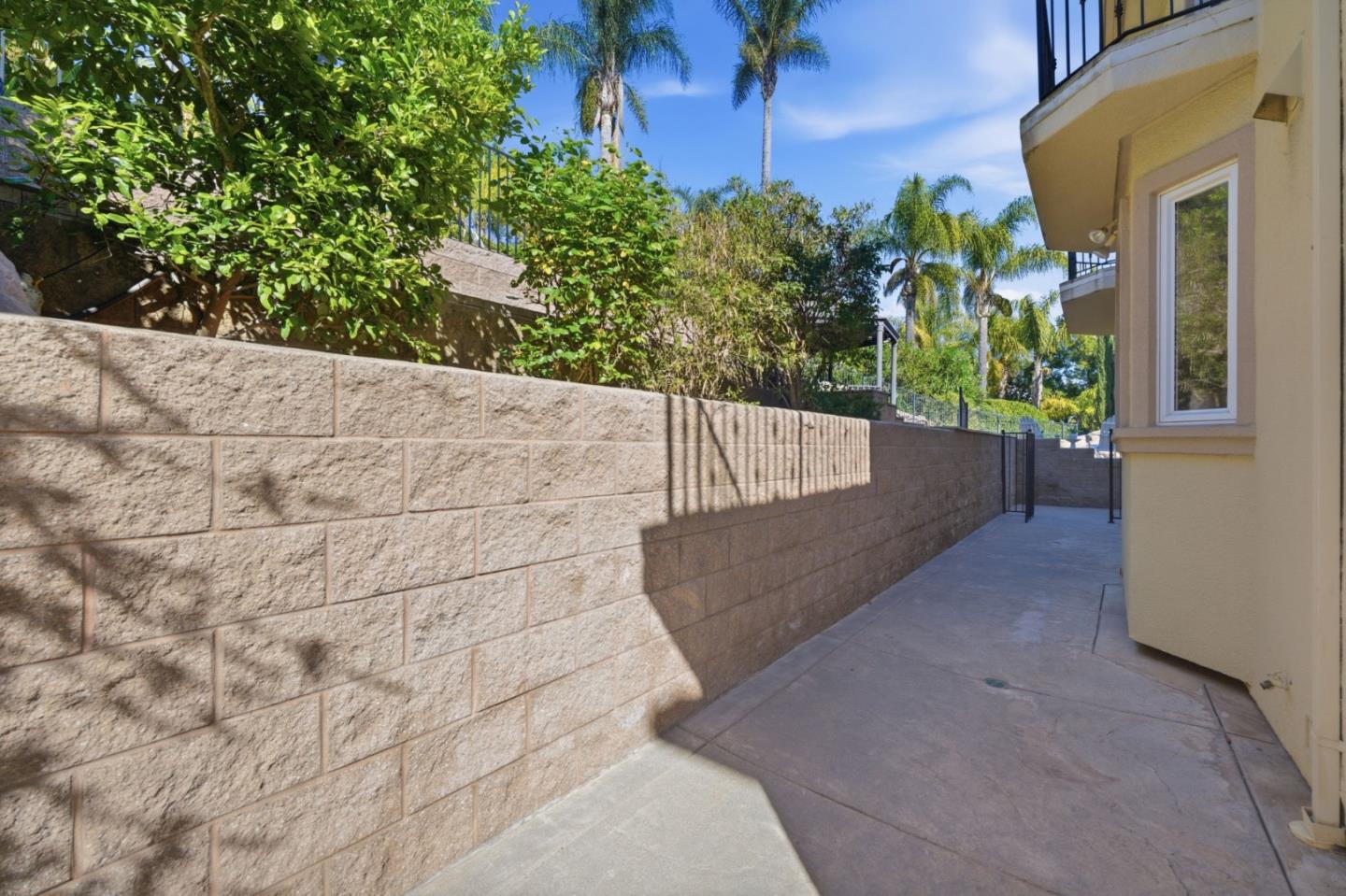 Detail Gallery Image 62 of 77 For 2075 Mantelli Dr, Gilroy,  CA 95020 - 6 Beds | 4 Baths