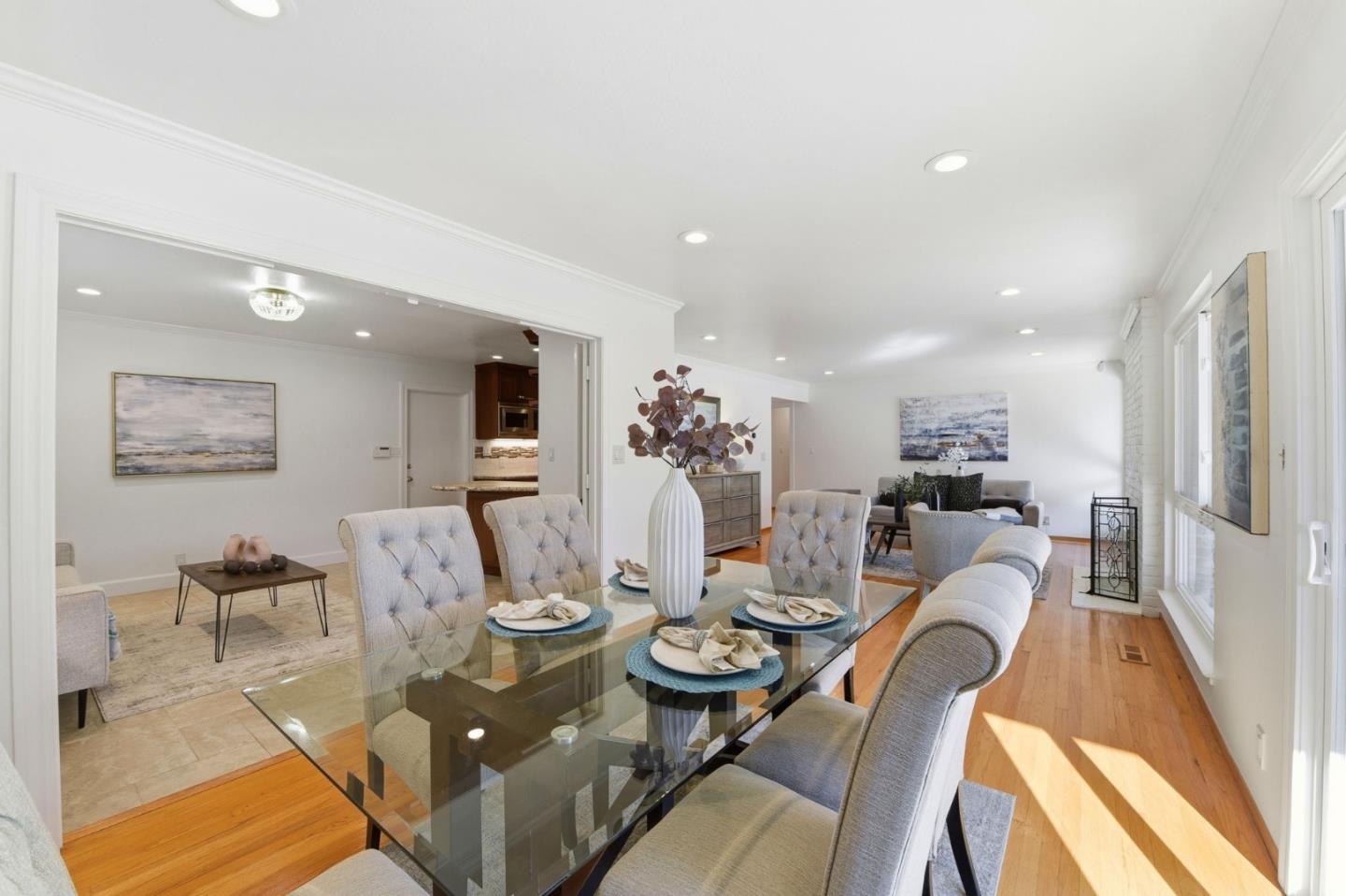 Detail Gallery Image 20 of 52 For 574 Carrick Ct, Sunnyvale,  CA 94087 - 3 Beds | 2 Baths