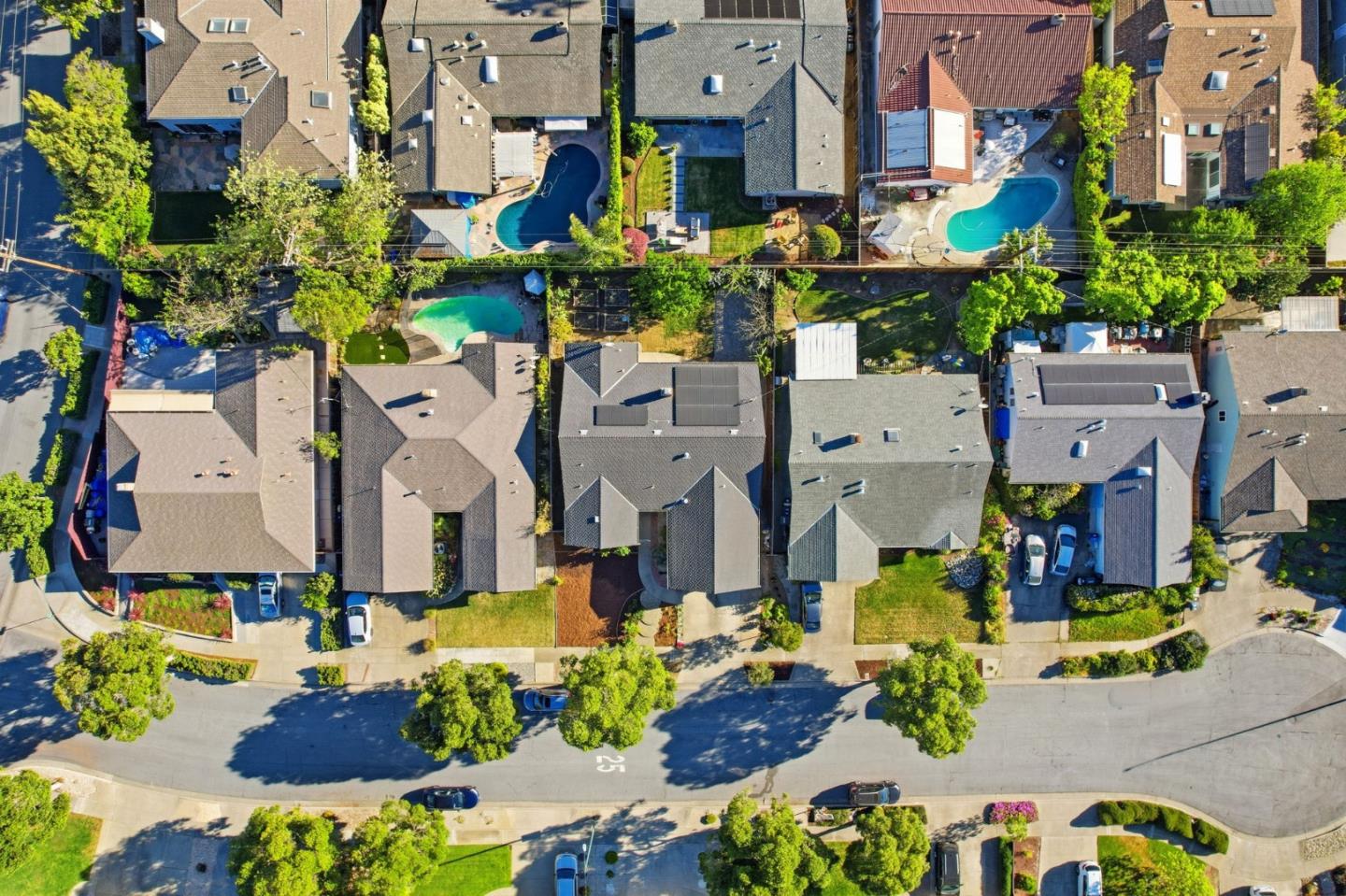 Detail Gallery Image 46 of 52 For 574 Carrick Ct, Sunnyvale,  CA 94087 - 3 Beds | 2 Baths