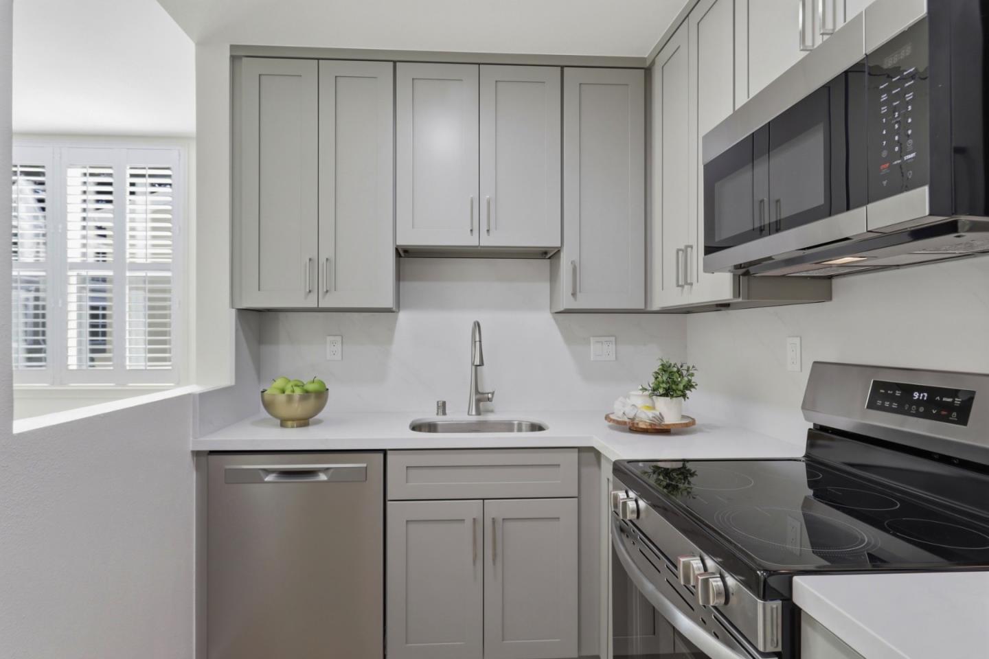 334 DUNSMUIR TER 3, SUNNYVALE, CA 94085  Photo 17