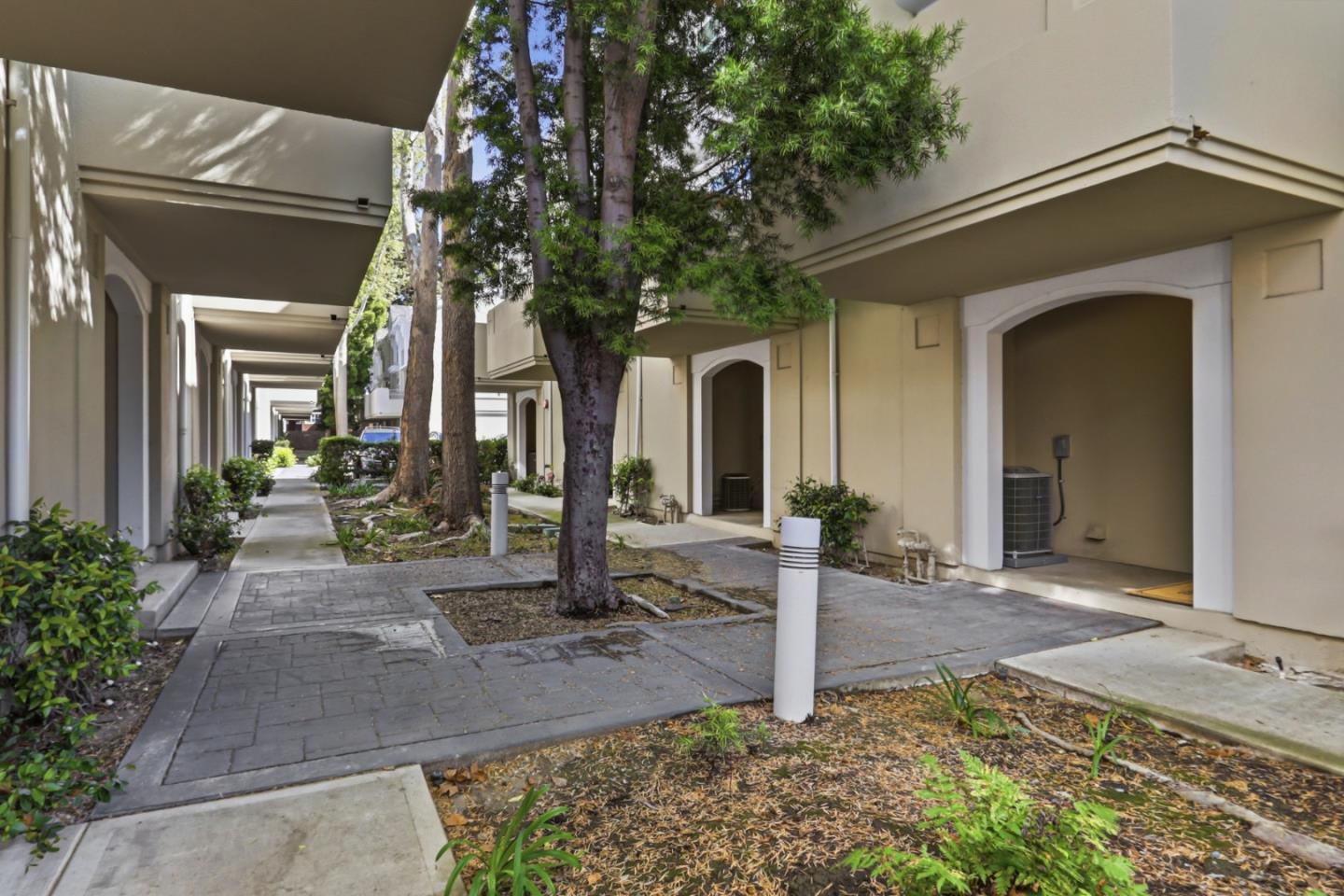 334 DUNSMUIR TER 3, SUNNYVALE, CA 94085  Photo 2