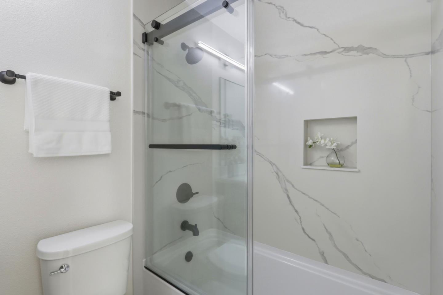 Photo #32: ML82040210 Listing: Photo #32